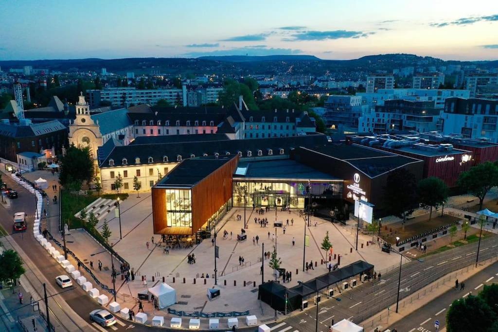 Le Jade : Au Coeur Du Centre Historique Dijon Exterior foto