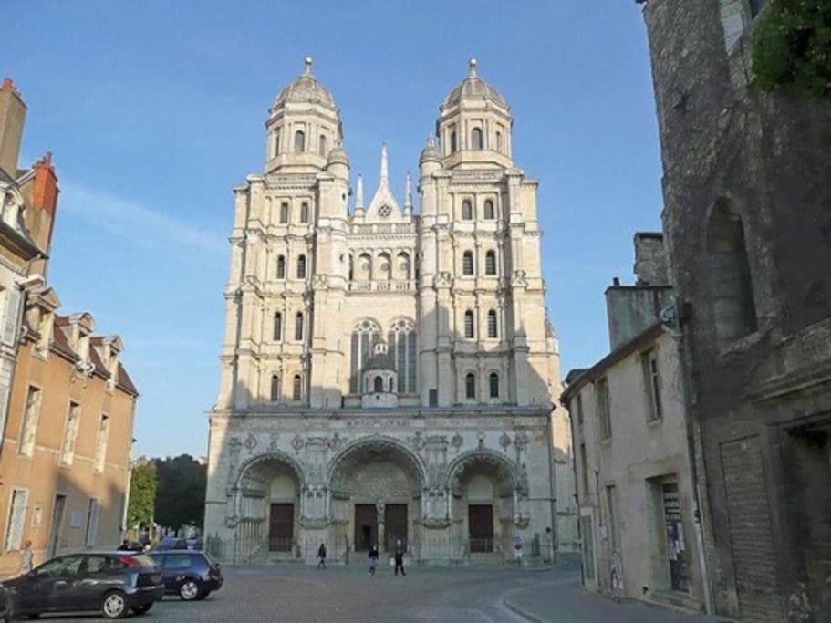 Le Jade : Au Coeur Du Centre Historique Dijon Exterior foto